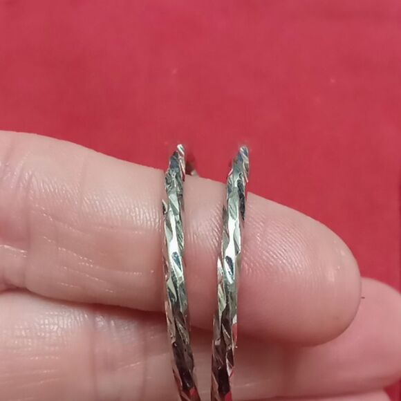 Hoop earrings - Picture 3 of 3